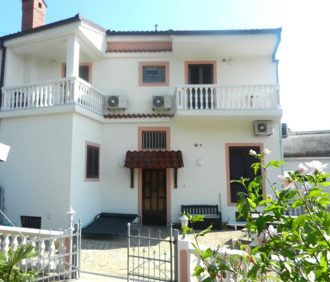 Apartments Jozefina Crikvenica Exterior foto